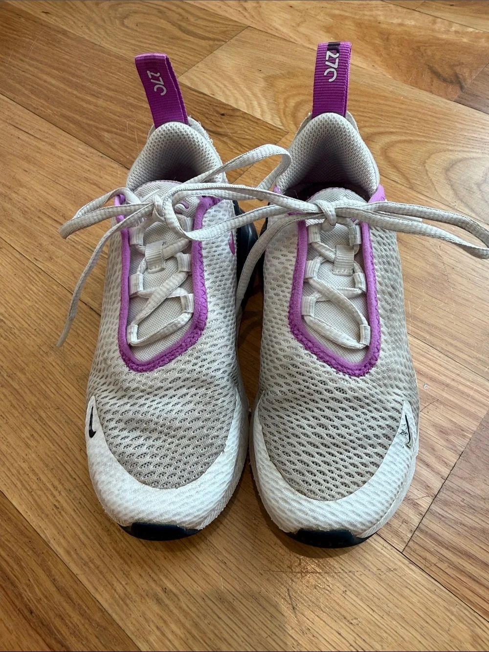 Nike Kid’s Light Gray and Purple Air 270 Sneakers